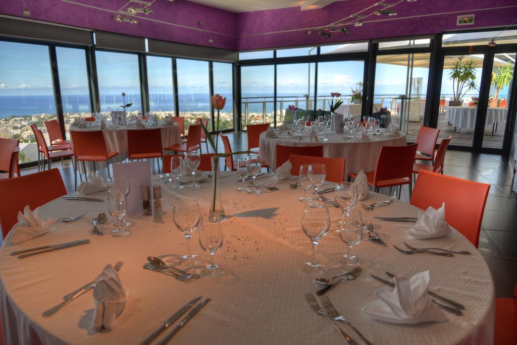 Bellepierre Hotel Сен Дьони Екстериор снимка